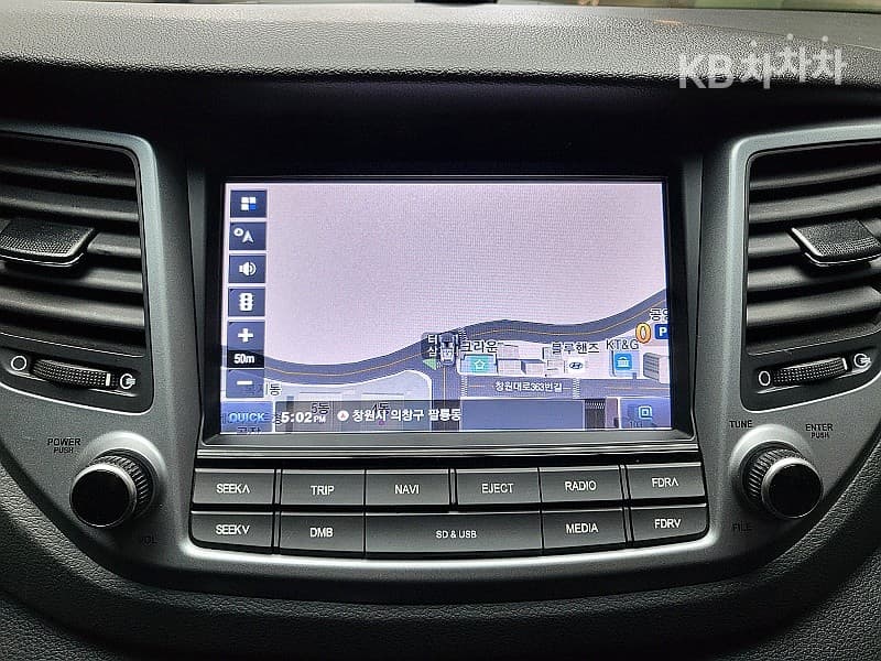 (35 words1468)Hyundai All New Tucson Diesel (e-VGT R)2.0 2WD Style Special - 12