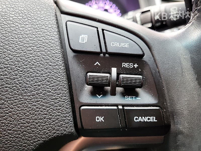 (35 words1468)Hyundai All New Tucson Diesel (e-VGT R)2.0 2WD Style Special - 15