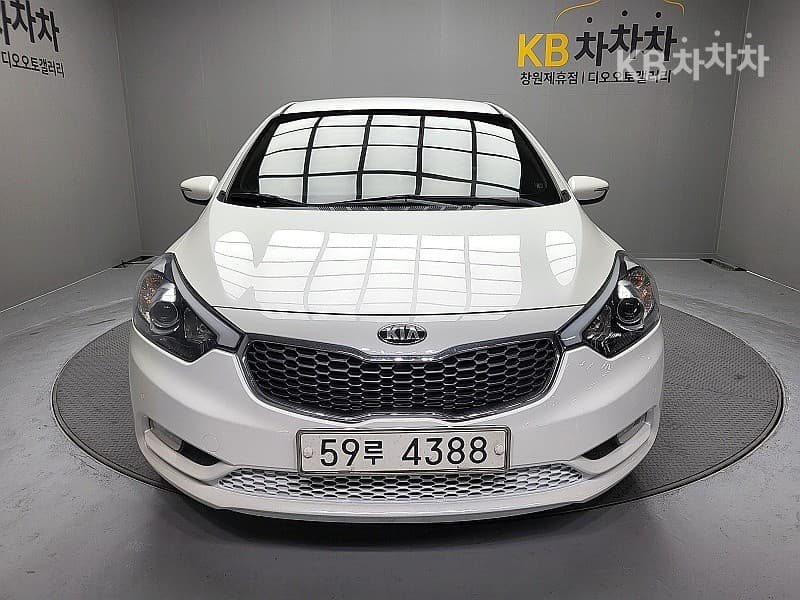 Kia K3 Trendy - Image 1