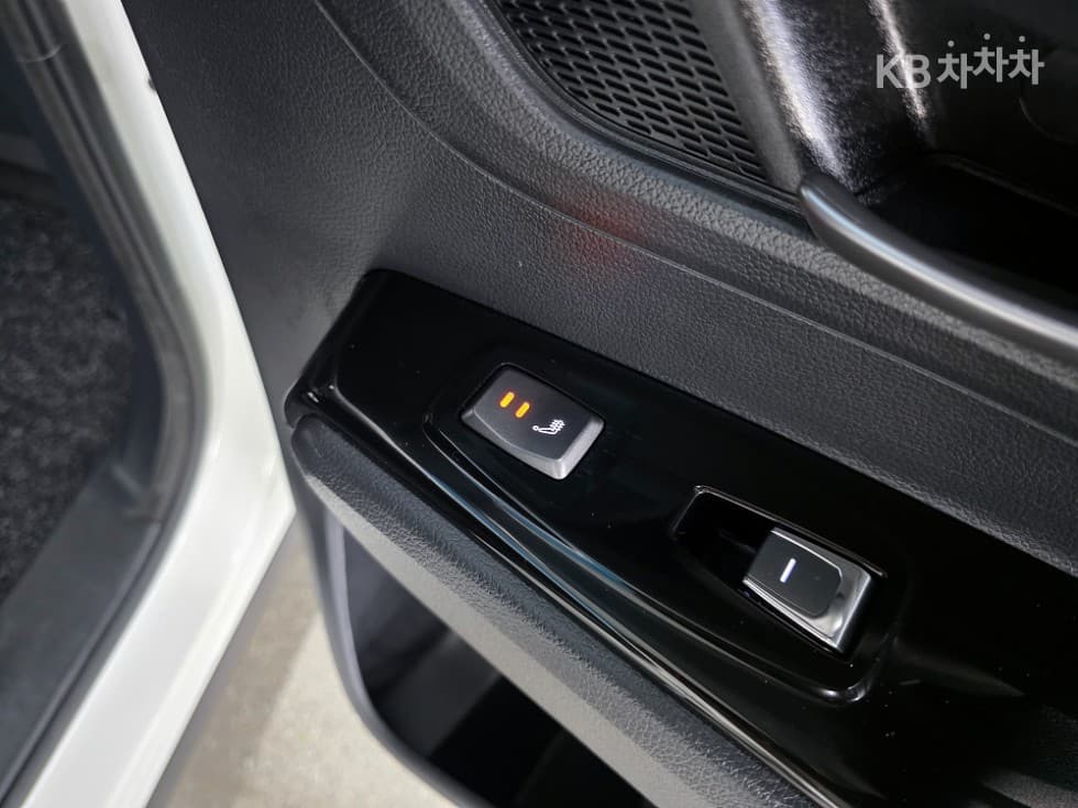 KG Mobility 뷰티플 코란도1.5 GDi Turbo 2WD C5 Plus - 15