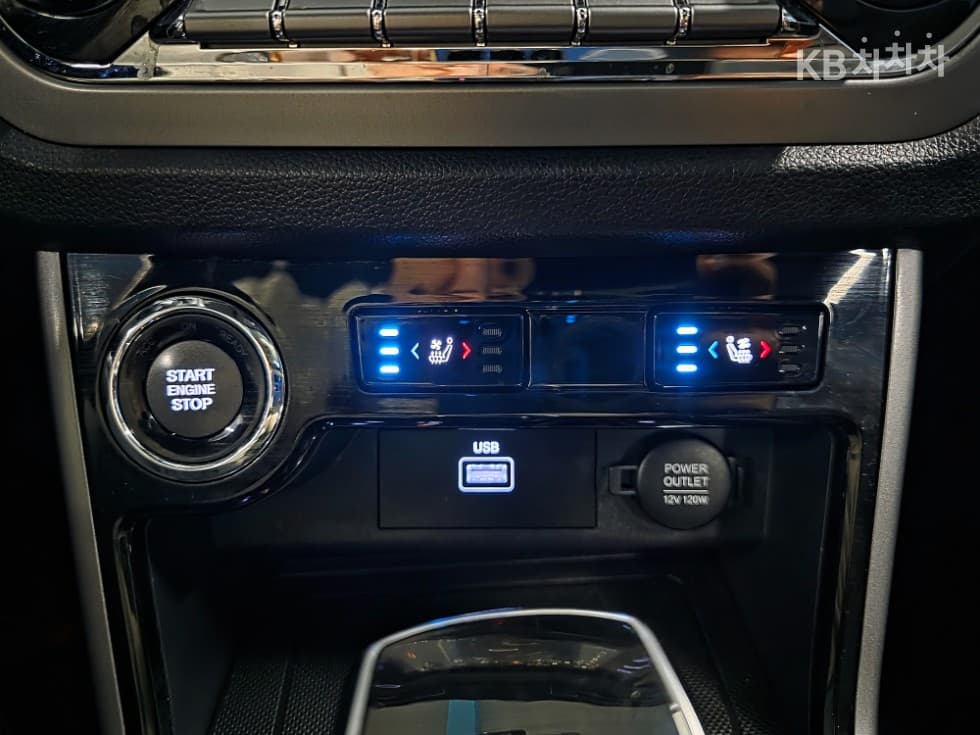 KG Mobility 뷰티플 코란도1.5 GDi Turbo 2WD C5 Plus - 14