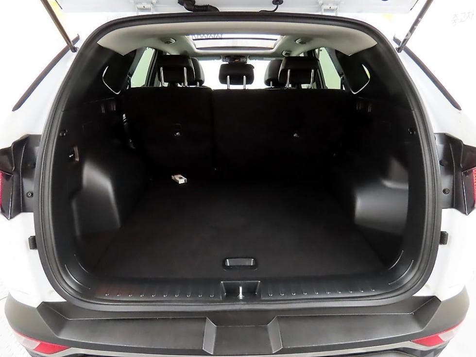 Hyundai The All New Tucson(NX (Lexus SUV)4)Diesel 2.0 2WD Modern - 18