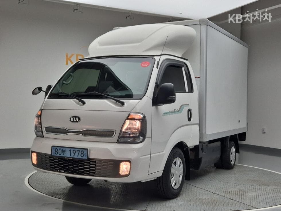 Kia The New Bongo 3 EV 1Ton Plus King Cab Extra Long Axle Base - Image 1