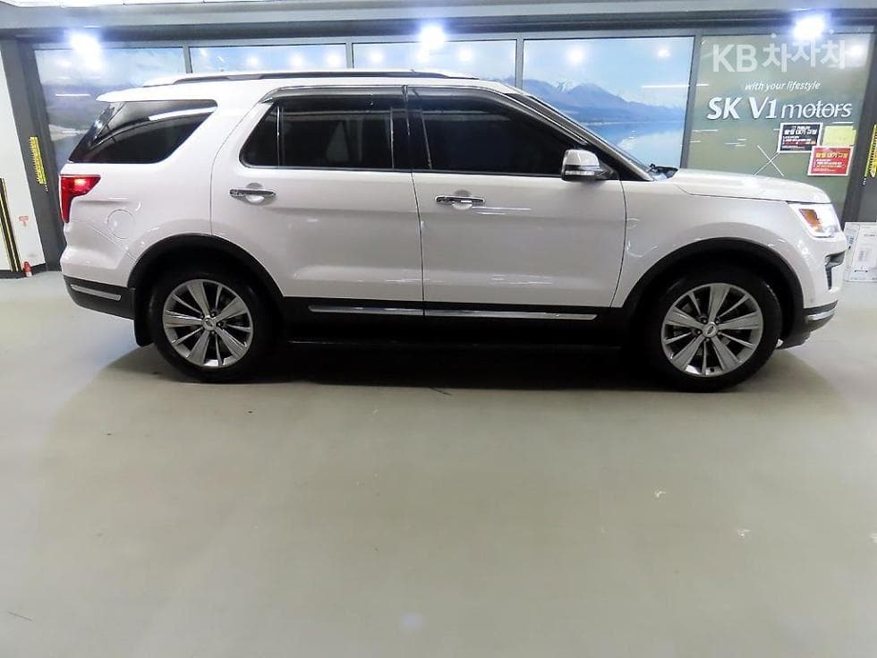 Форд Нов Експлорер2.3 EcoBoost 4x4 Limited - 3