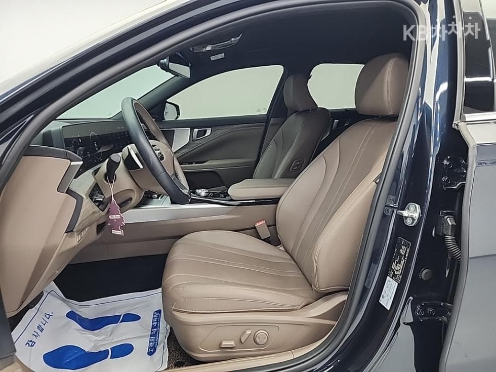 Kia K8 Hybrid1.6 Turbo Noblesse - 11