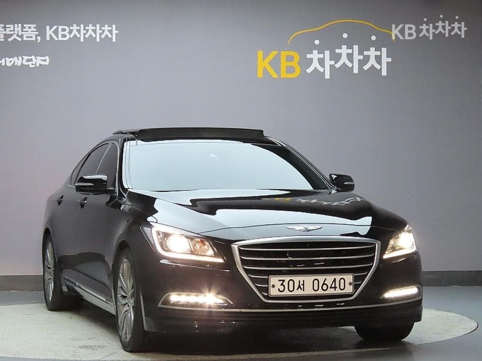 Hyundai GenesisDHG330 Premium AWD - 3