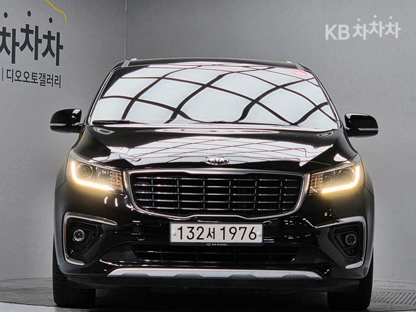 Киа The New (фейслифт) Канивал 9-местен 2.2 Дизел Престиж - Image 1