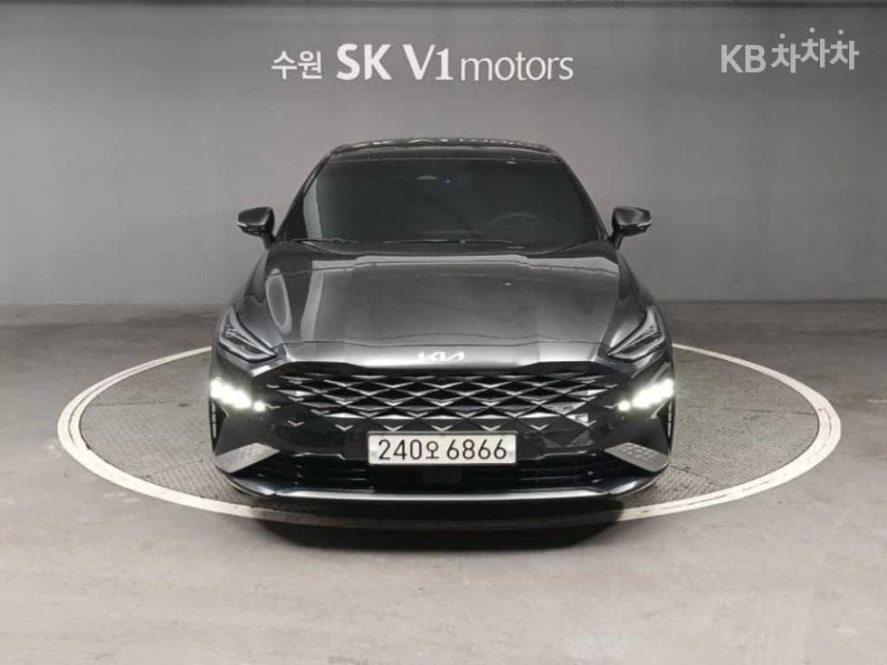 Kia K8 2.5L gasoline Signature - Image 1