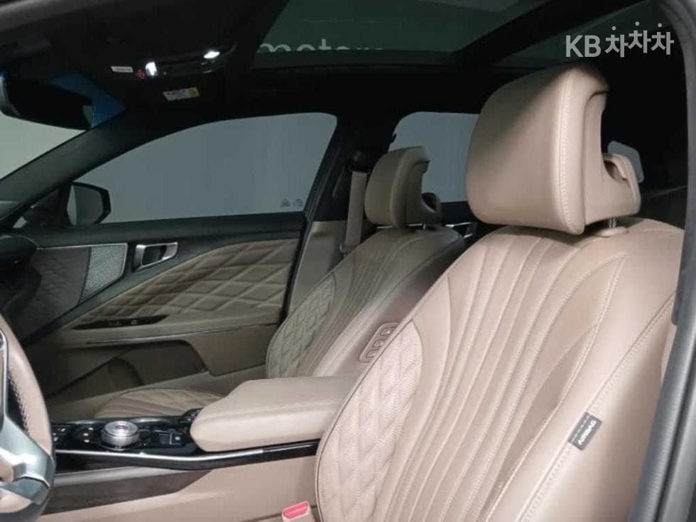 Kia K82.5L gasoline Signature - 7