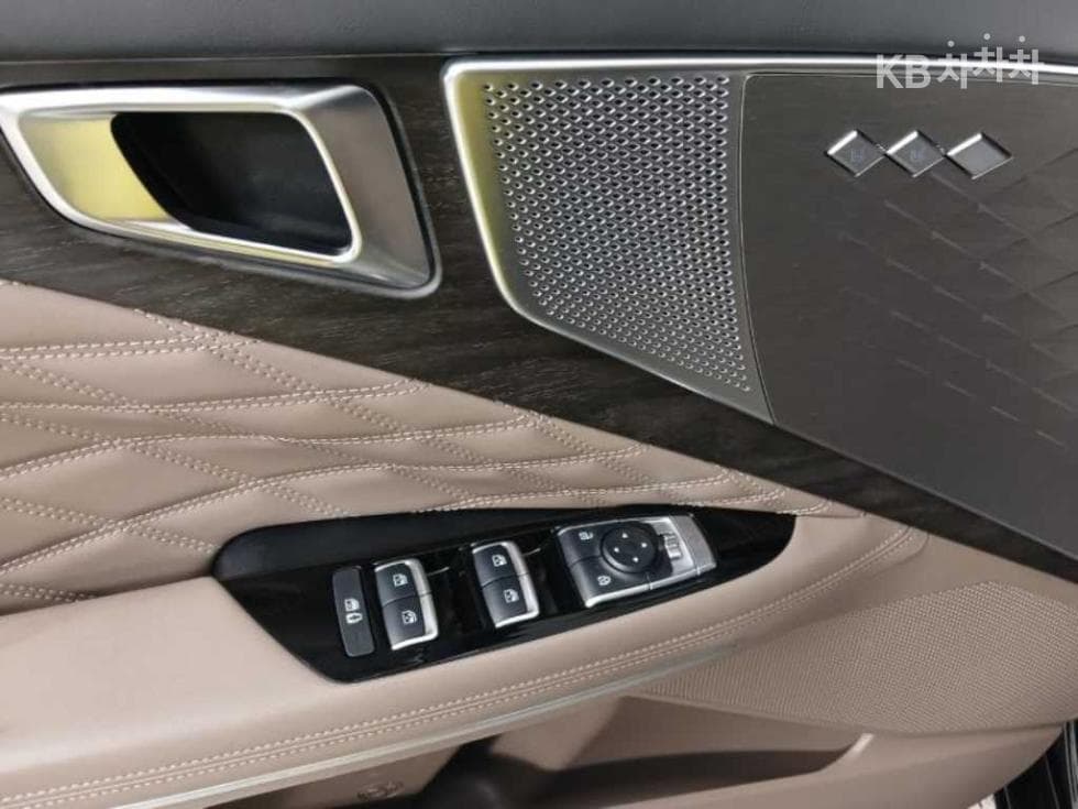 Kia K82.5L gasoline Signature - 9