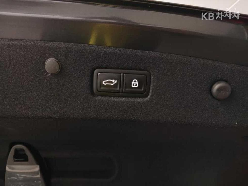 Kia K82.5L gasoline Signature - 17
