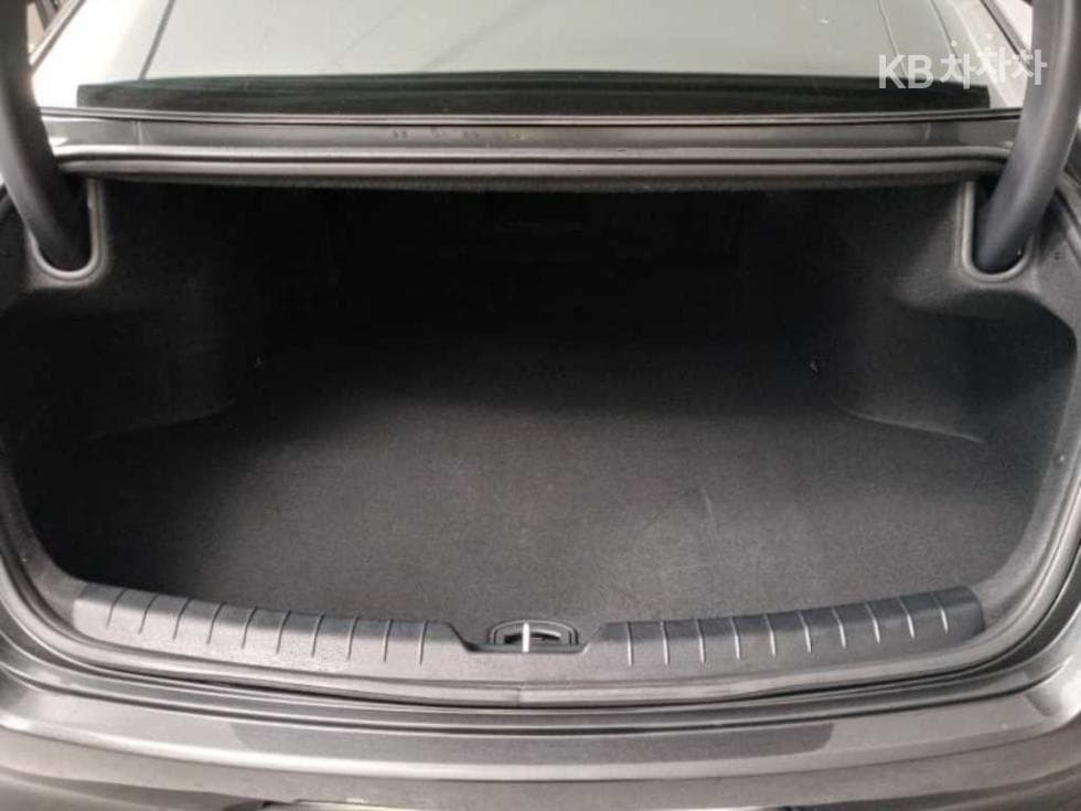 Kia K82.5L gasoline Signature - 18
