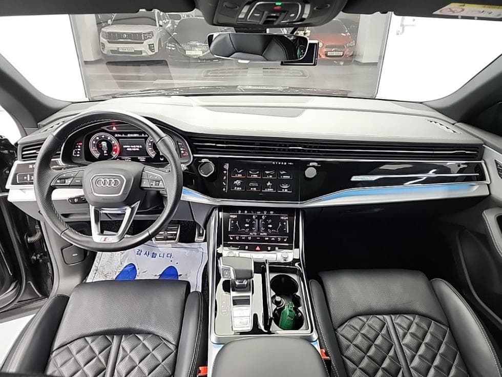 Ауди Q83.0 55 TFSI Quattro Premium - 7