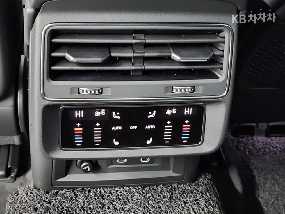 Ауди Q83.0 55 TFSI Quattro Premium - 13