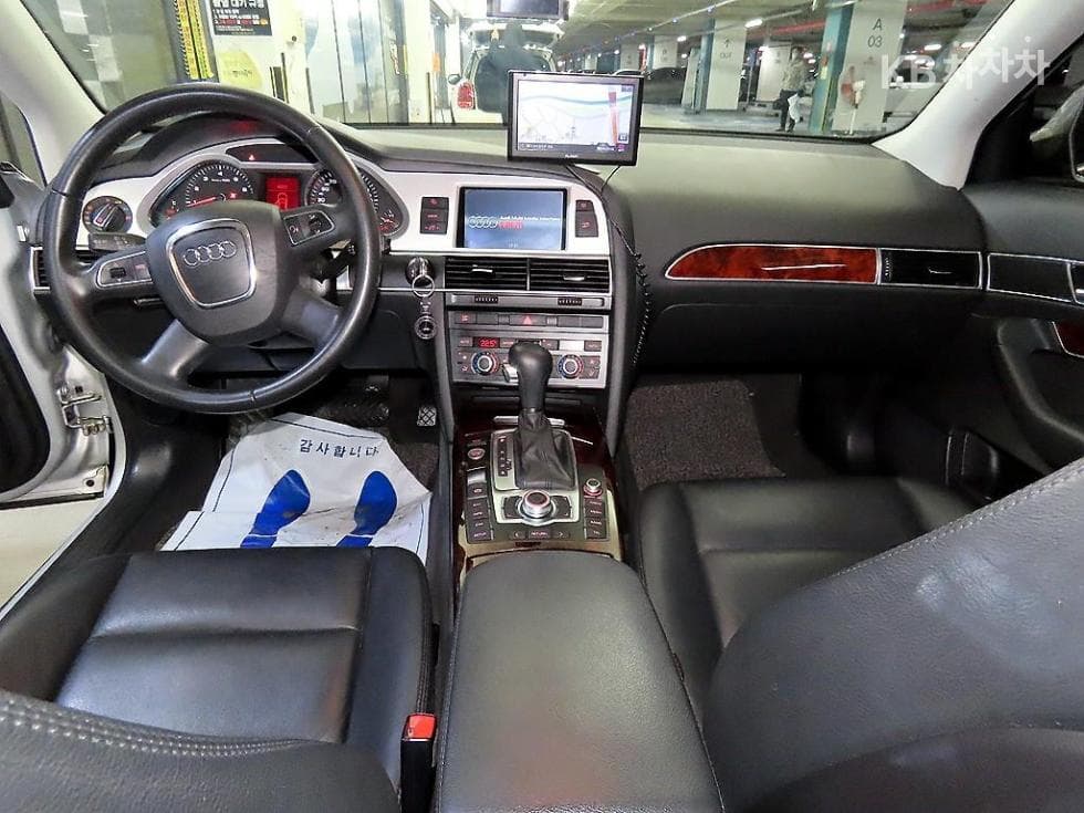 Audi NEW A62.0 TFSI C6 - 10
