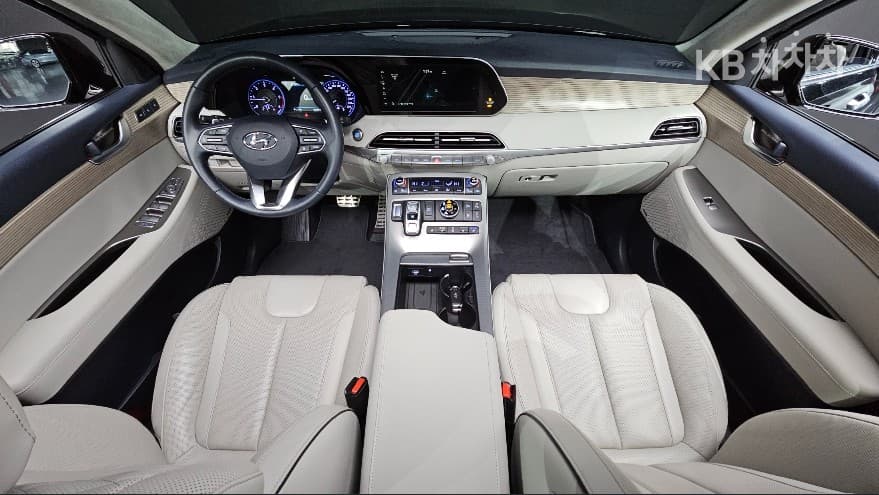 Хюндай Palisade2.2 Дизел 7-местен (Лимузин) AWD Престиж - 7