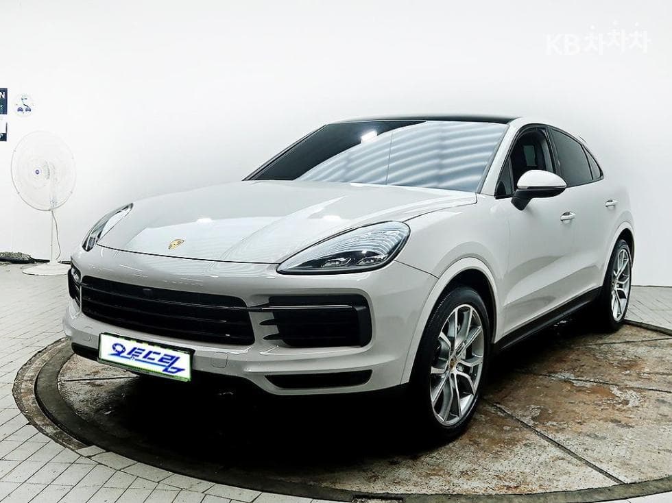 Porsche Cayenne(9Y0) 3.0 Coupe Стандартен - Image 1