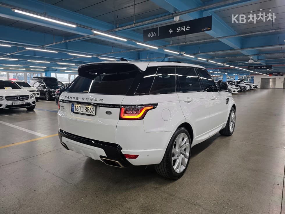 Land Rover New Range Rover SportP360 HSE Dynamic - 28