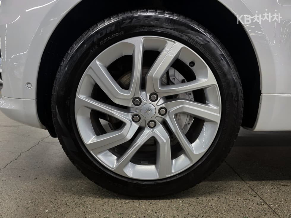 Land Rover New Range Rover SportP360 HSE Dynamic - 27