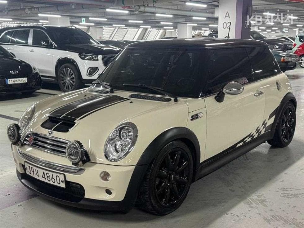 Mini Cooper S 1.6 Standard - Image 1