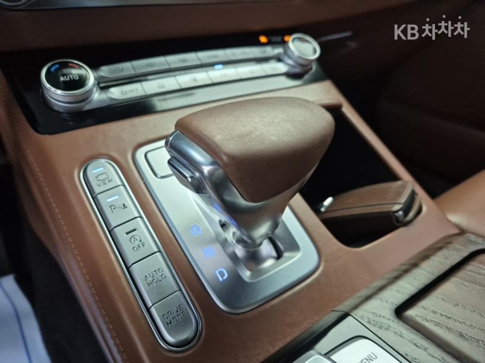Дженезис G903.8 GDi AWD Премиум Люкс - 8