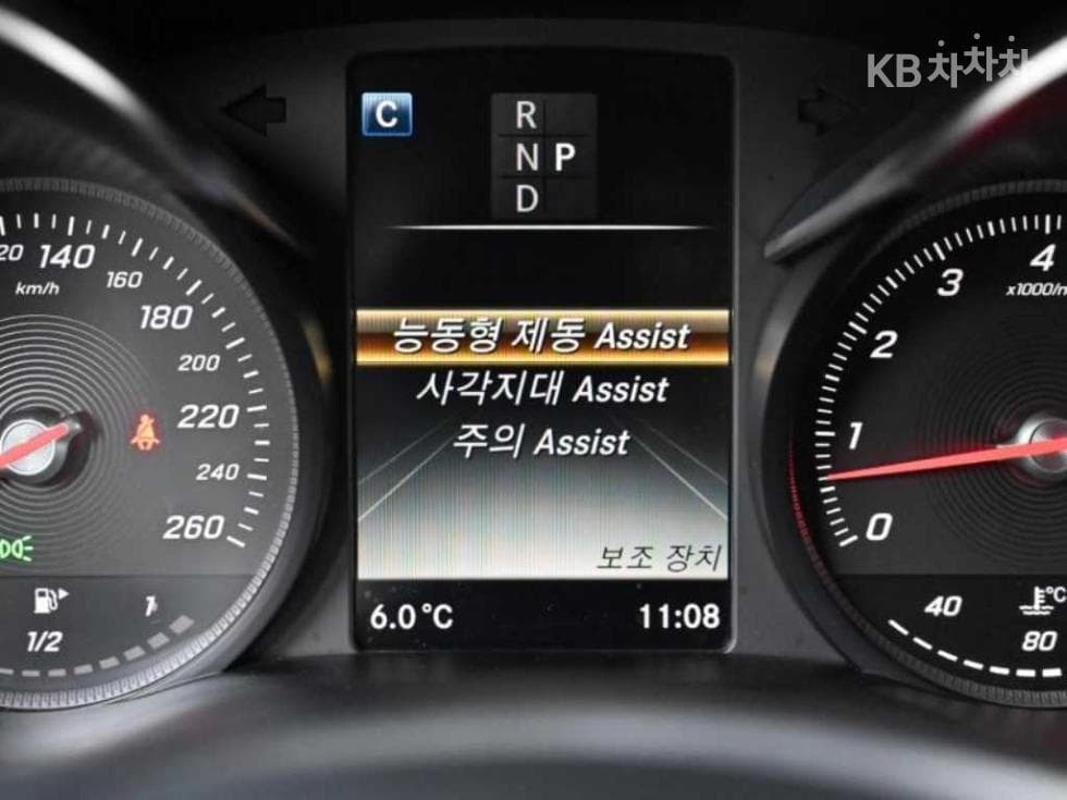 Mercedes-Benz GLC(X253)300 4Matic Coupe AMG Line - 17