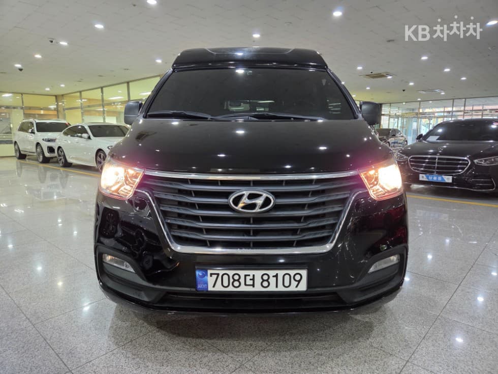 Хюндай The New (фейслифт) 그랜드 Star렉스하이루프 12-местен - 2
