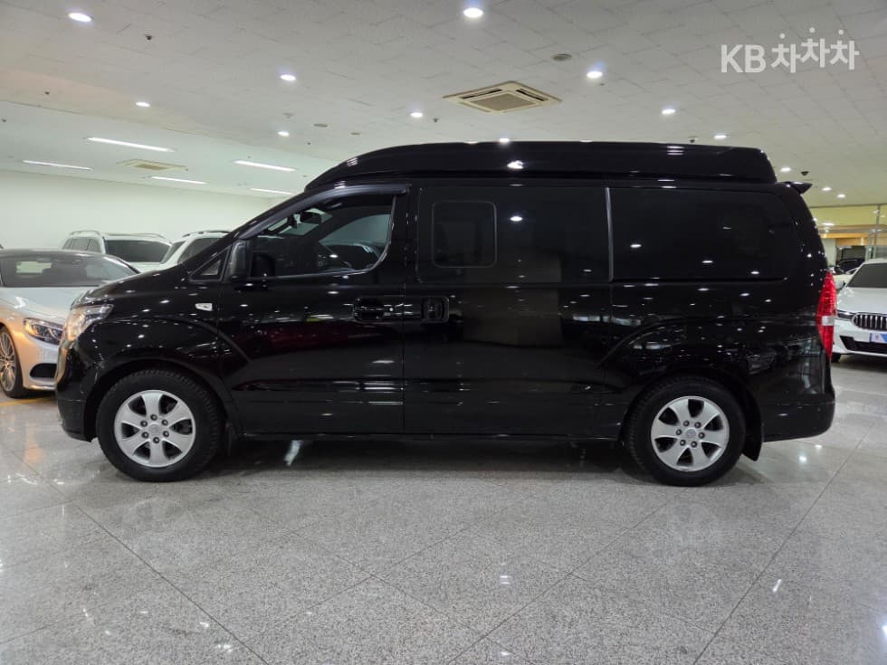 Хюндай The New (фейслифт) 그랜드 Star렉스하이루프 12-местен - 3