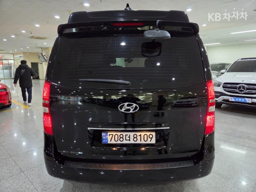 Хюндай The New (фейслифт) 그랜드 Star렉스하이루프 12-местен - 4
