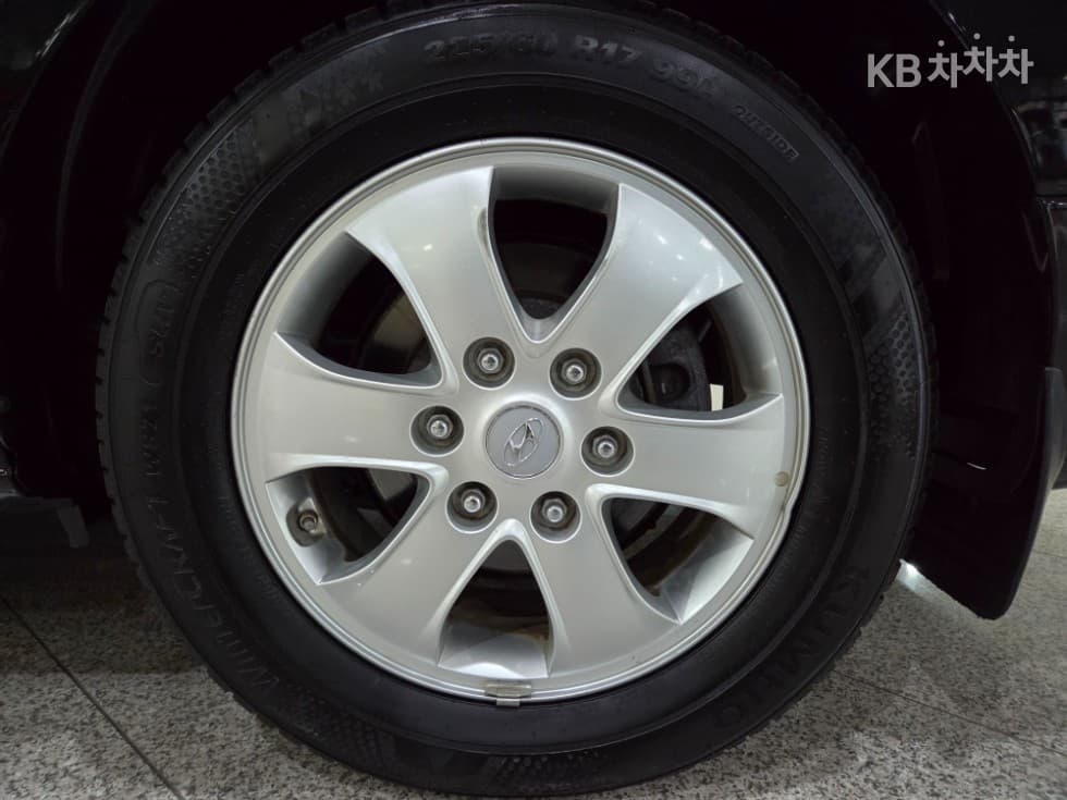 Хюндай The New (фейслифт) 그랜드 Star렉스하이루프 12-местен - 20