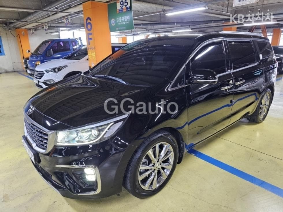 Киа The New (фейслифт) Канивал 9-местен 2.2 Дизел Престиж - Image 1