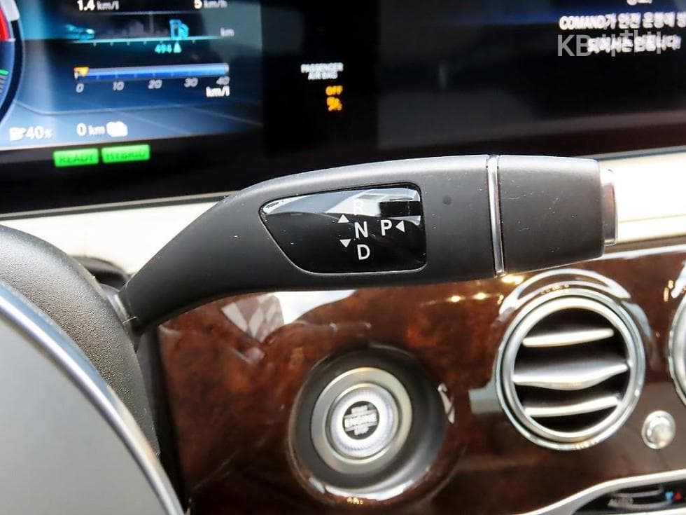 Mercedes-Benz Нов S-КласS560e Стандартен - 11