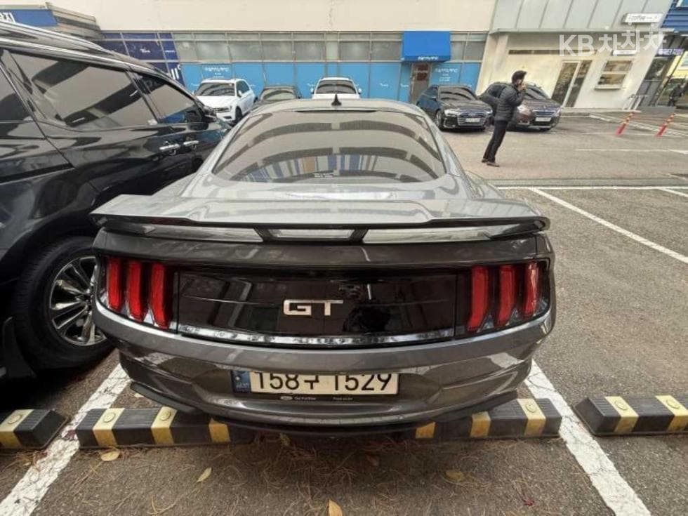 Форд 머스탱GT Купе - 3