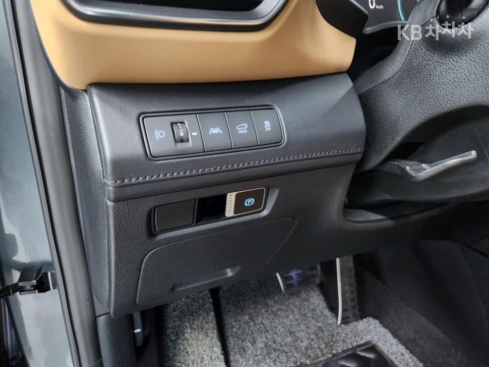 Hyundai The New (facelift) Santa Fe TMGasoline 2.5T 4WD Calligraphy - 18