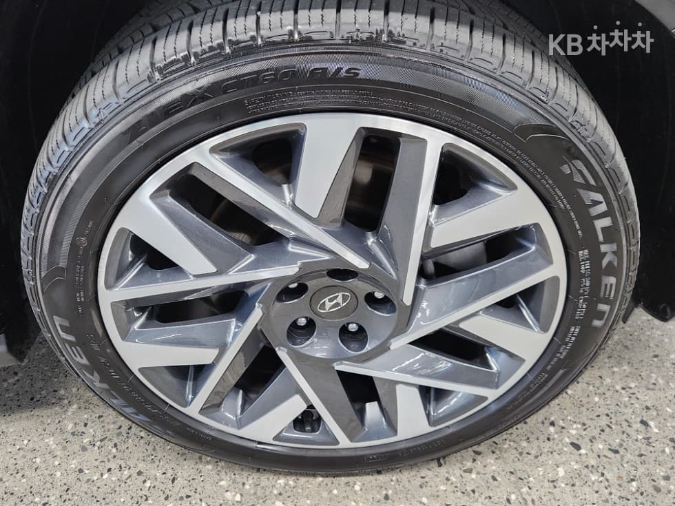 Hyundai The New (facelift) Santa Fe TMGasoline 2.5T 4WD Calligraphy - 27