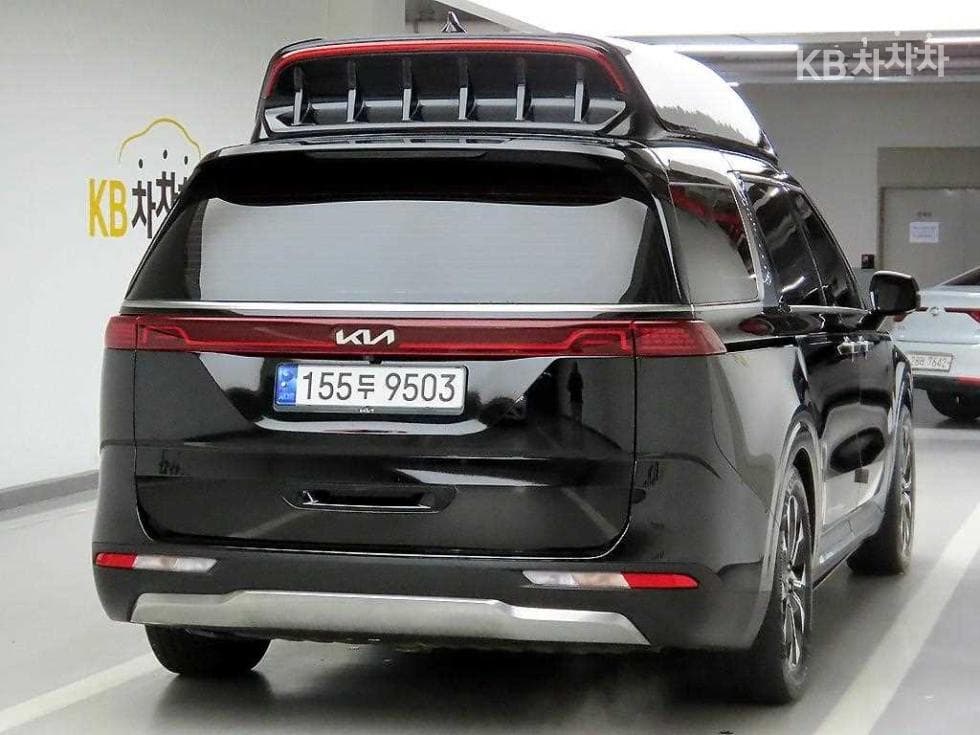 Kia Carnival 4th generationHigh Limousine (Carnival) G3.5 GDI 9-seater Signature - 4