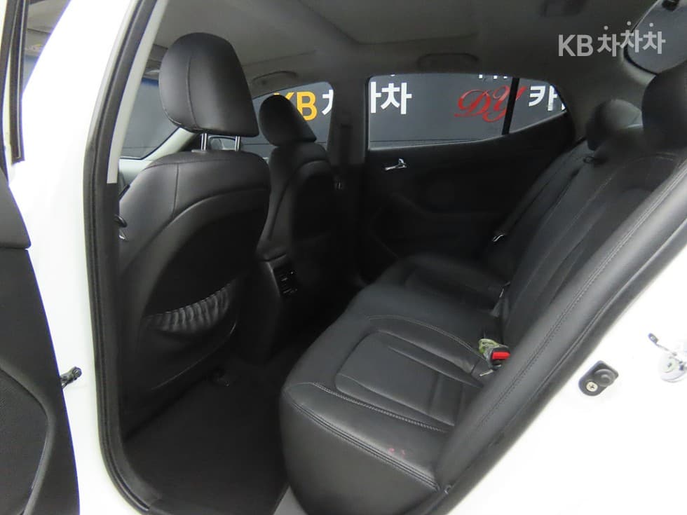 Киа K5 ХибридЛукс - 6