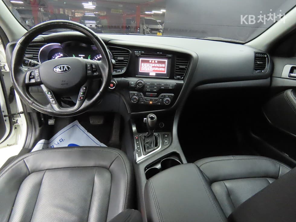 Киа K5 ХибридЛукс - 7