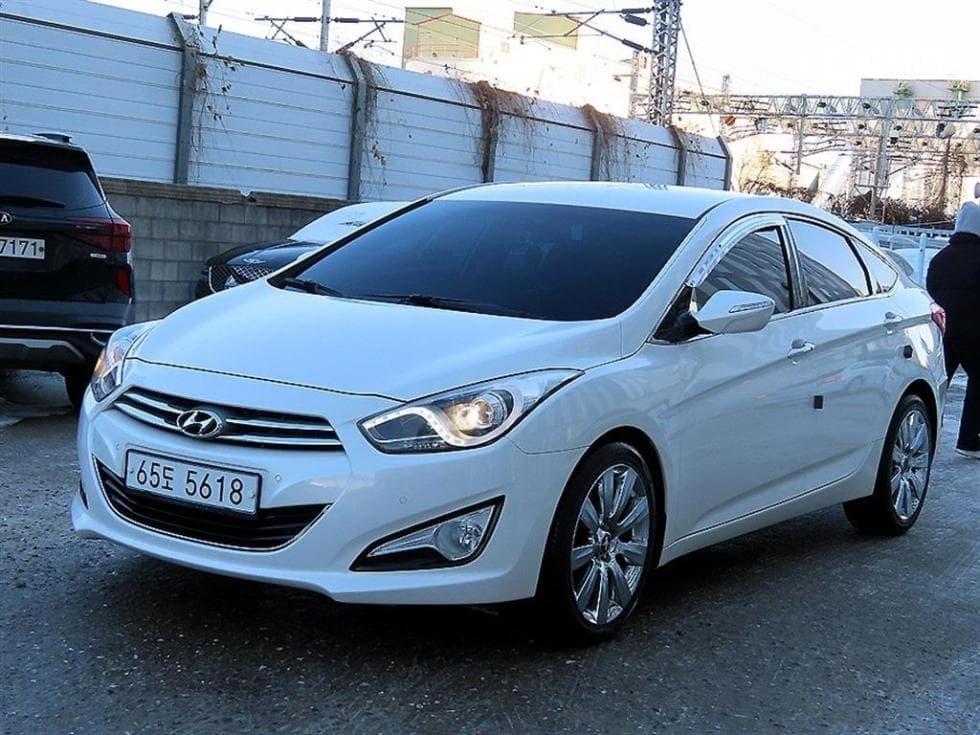 Хюндай i40 Saloon 1.7 VGT MODERN - Image 1