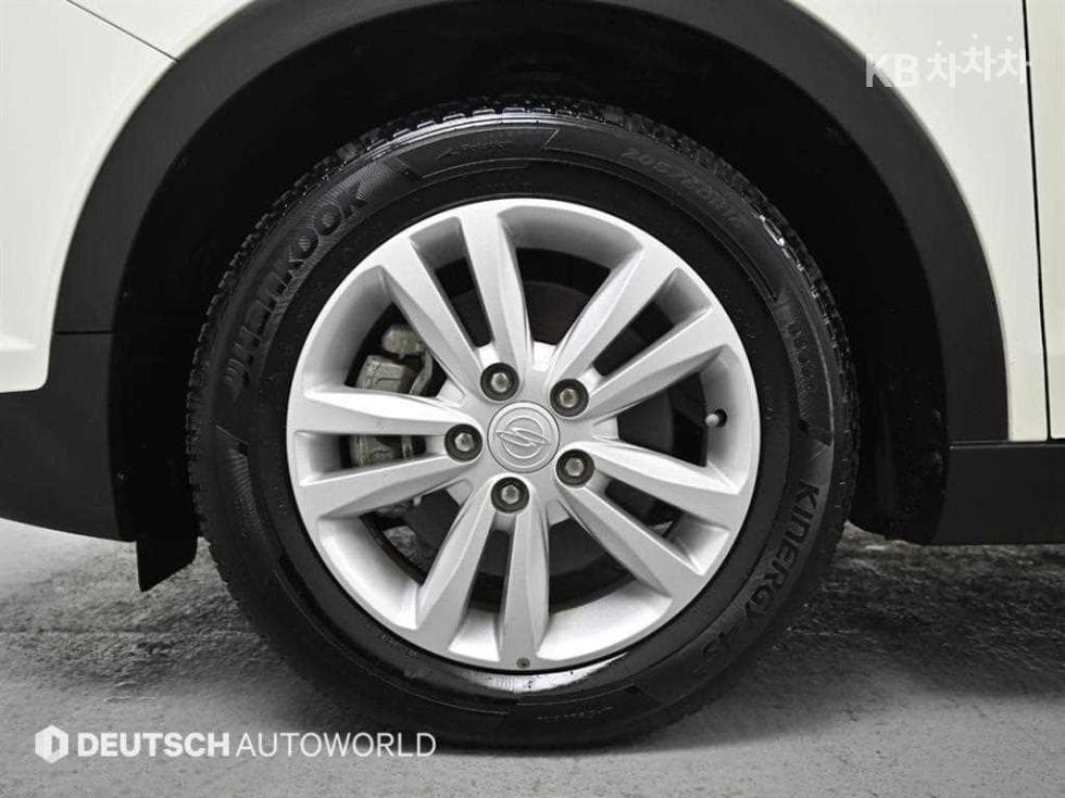 КейДжи Мобилити Тиволи 아머1.6 Бензин VX 2WD - 5