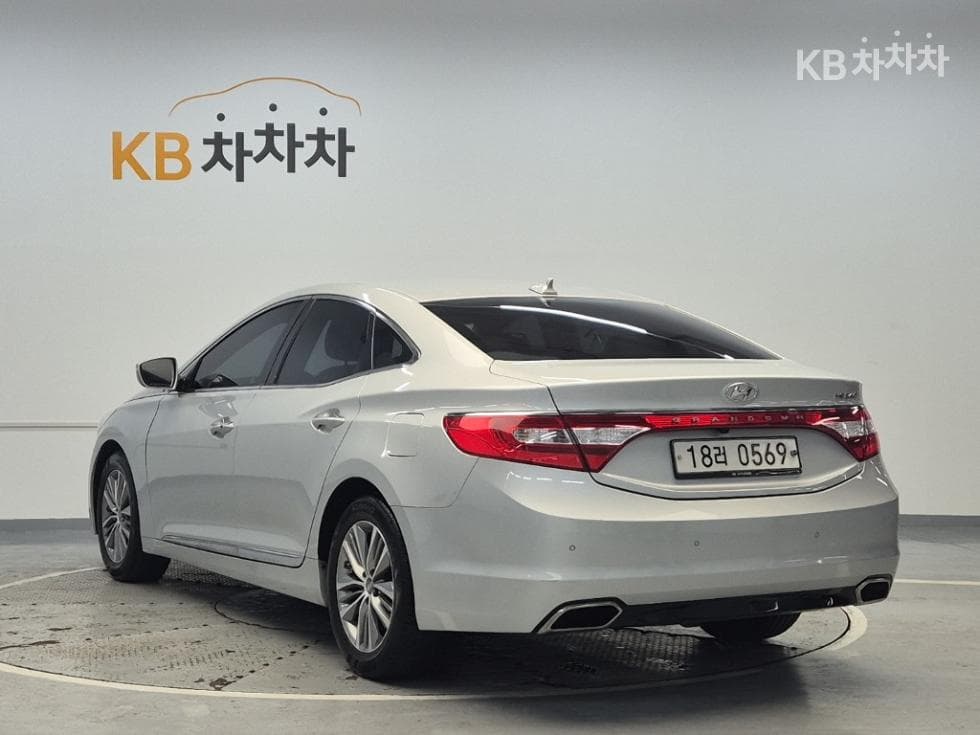 Хюндай Grandeur (Azera)HGHG240 Modern 컬렉션 - 2