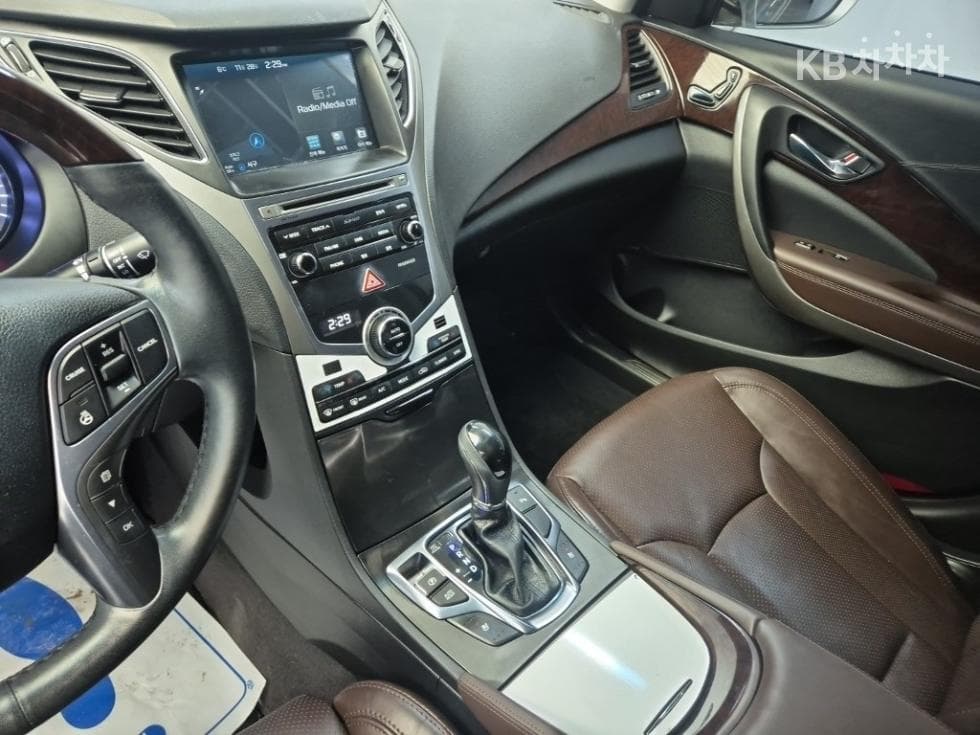 Хюндай Grandeur (Azera)HGHG240 Modern 컬렉션 - 10
