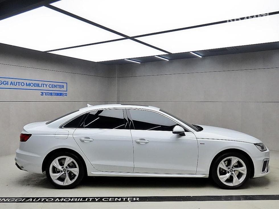 Ауди A4 (B9)40 TFSI Premium - 2