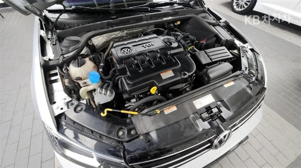 Volkswagen Нов Jetta2.0 Турбо Дизел Инжекция BlueMotion 6세대 Premium - 6