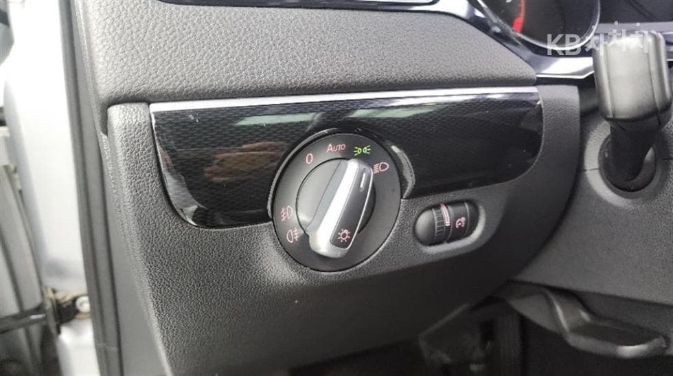 Volkswagen Нов Jetta2.0 Турбо Дизел Инжекция BlueMotion 6세대 Premium - 18