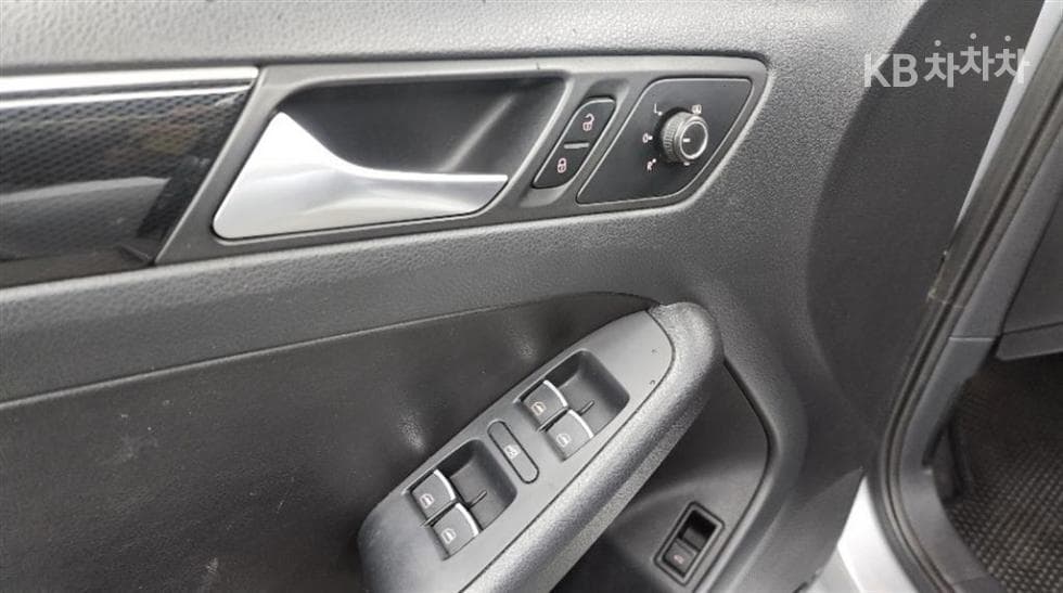 Volkswagen Нов Jetta2.0 Турбо Дизел Инжекция BlueMotion 6세대 Premium - 19