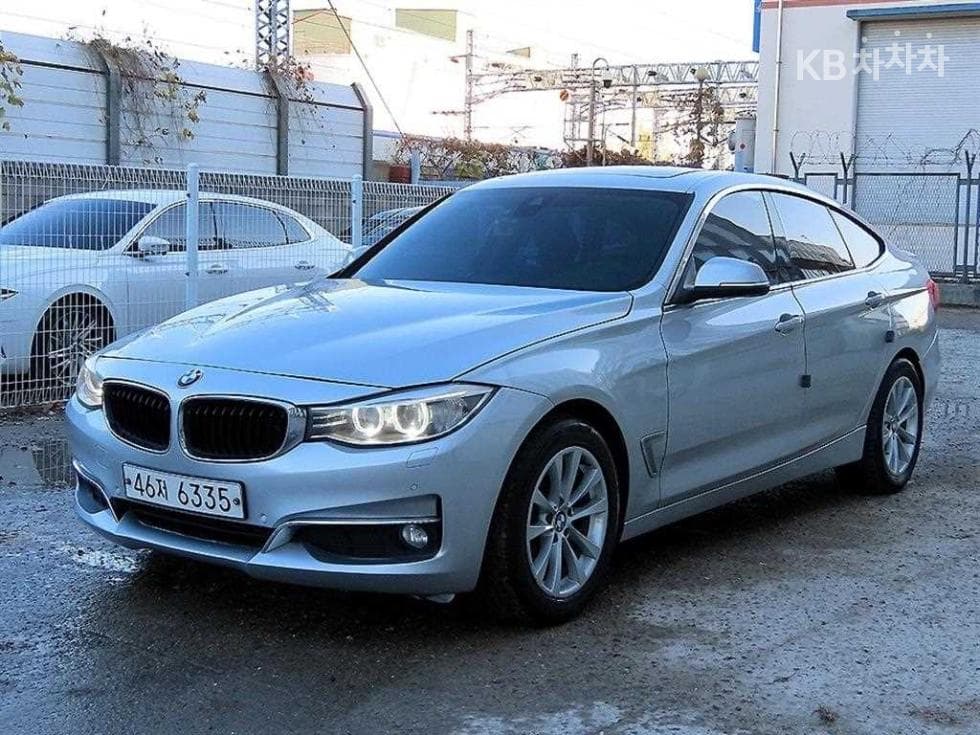 BMW Gran Turismo 3 Series GT 320d F34 (13년~) - Image 1