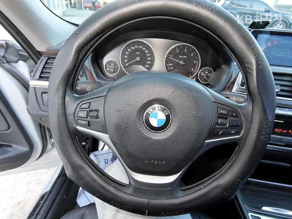 BMW Gran Turismo3 Series GT 320d F34 - 8
