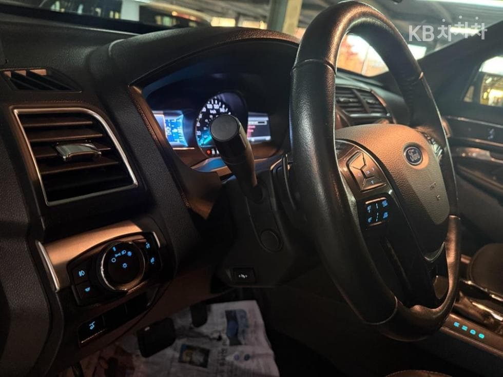 Форд Нов Експлорер2.3 EcoBoost 4x4 Limited - 12