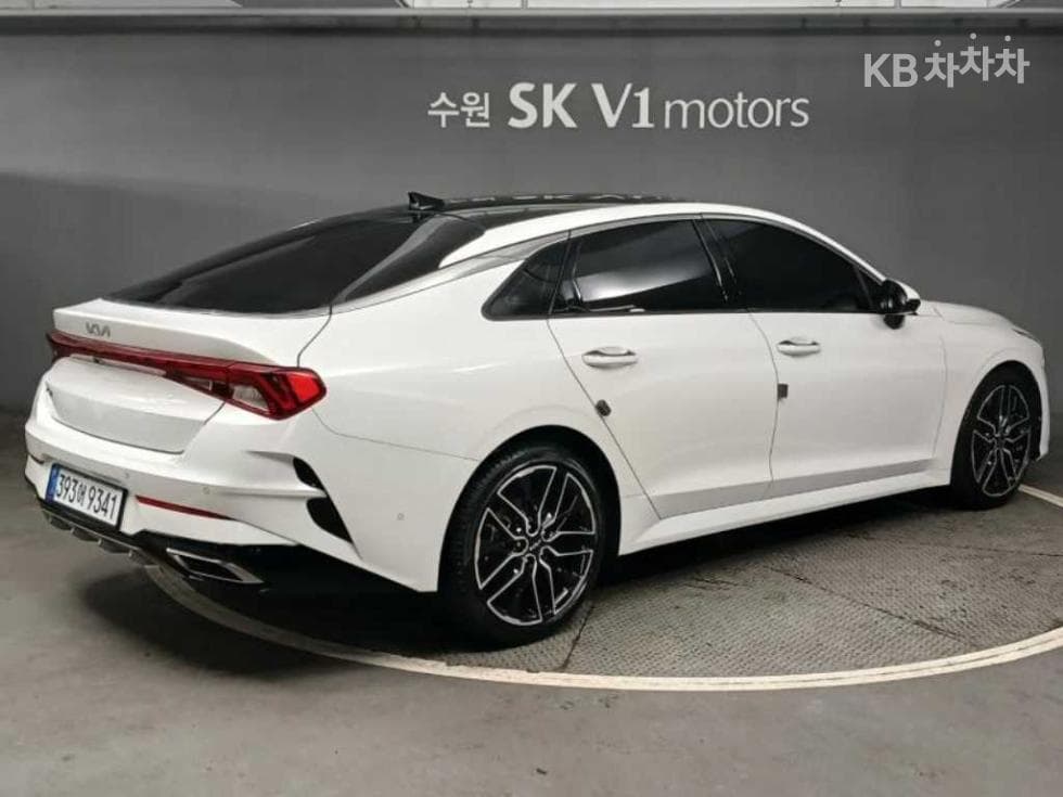 Kia K5 3rd Gen1.6 Gasoline Turbo Signature - 4